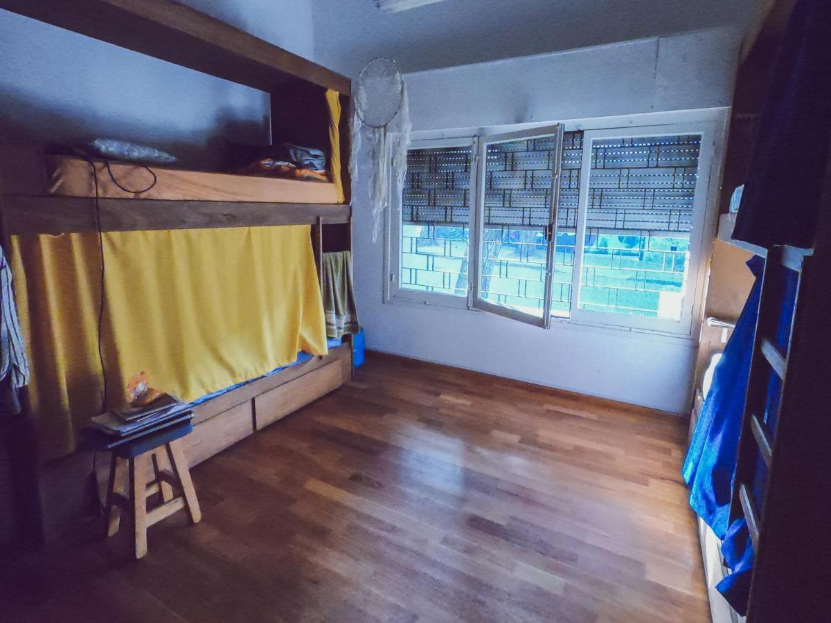 Charruas Hostel Montevideo Bagian luar foto