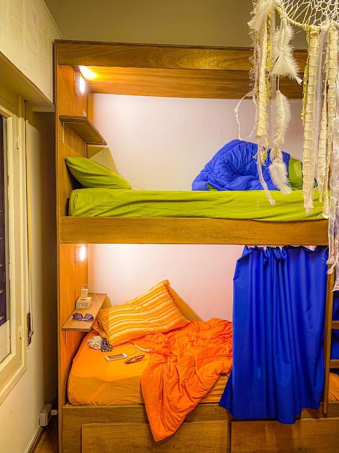Charruas Hostel Montevideo Bagian luar foto